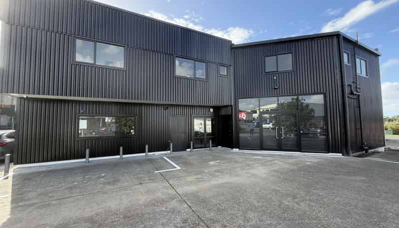 7 - 11 Cabernet Crescent, Waitakere