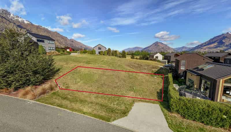 55 McAdam Drive, Jacks Point