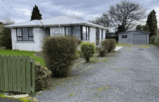 22 Constitution Avenue, Milton