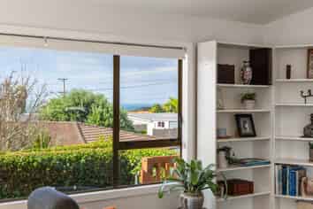 820 Whangaparaoa Road, Manly