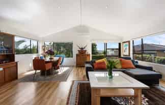 820 Whangaparaoa Road, Manly