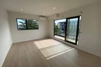 1/4052 Great North Road, Glen Eden