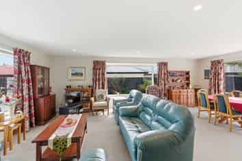 19 Carradale Avenue, Yaldhurst