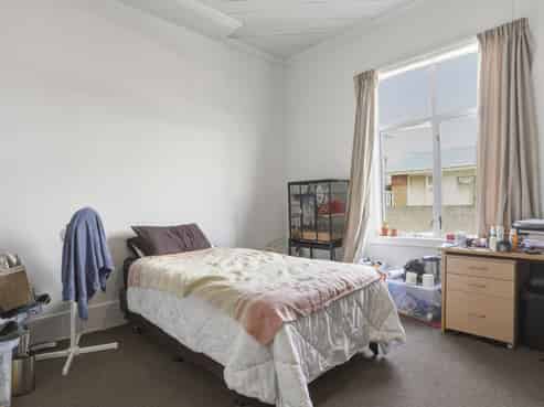 76 Bay View Road, South Dunedin