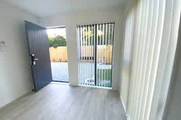 10/13 Keeling Road, Henderson