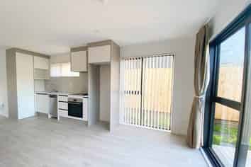 10/13 Keeling Road, Henderson