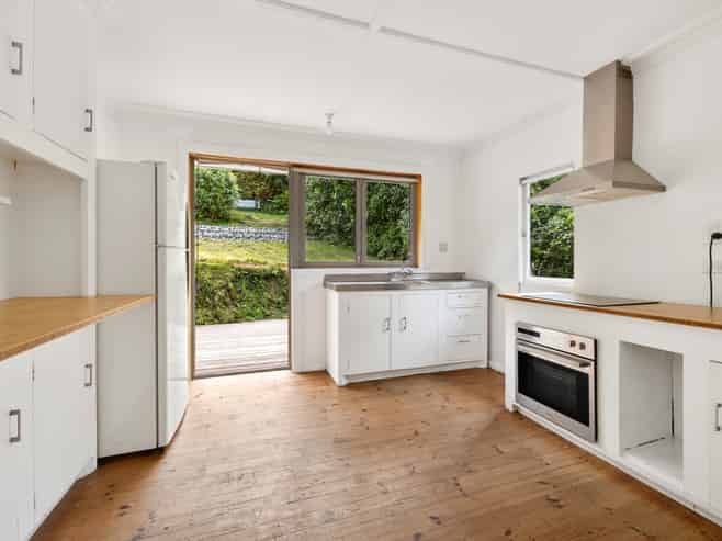 30 Seaview Terrace, Kew