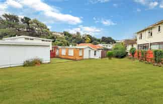 529 Broadway, Strathmore Park