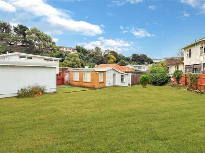 529 Broadway, Strathmore Park