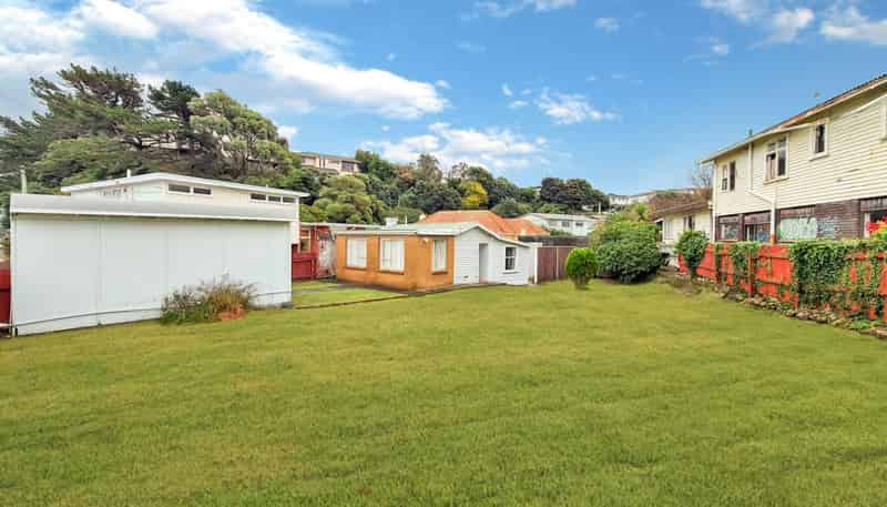 529 Broadway, Strathmore Park