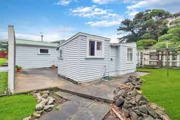 529 Broadway, Strathmore Park