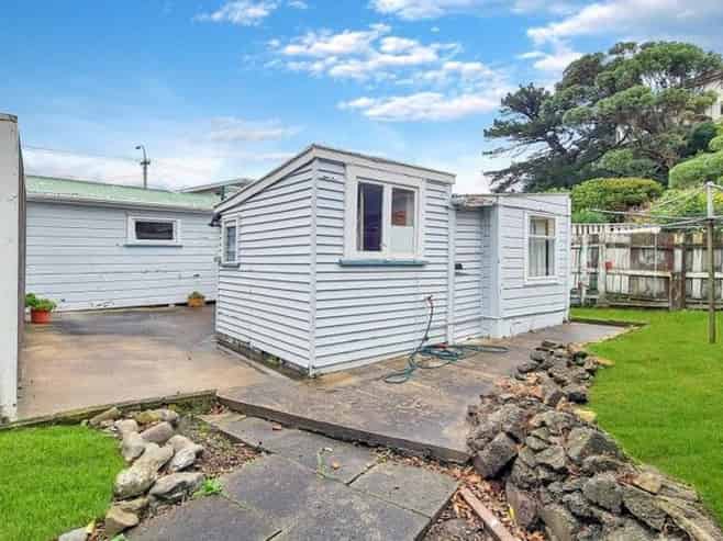 529 Broadway, Strathmore Park