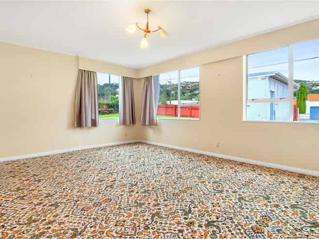 529 Broadway, Strathmore Park