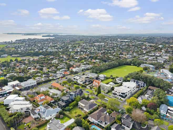 7 Sudeley Street, Orakei