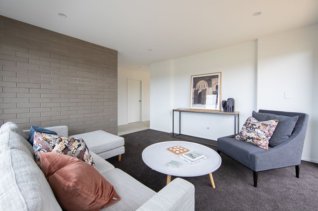 Modern Family Living on Lot 105, Milldale 3