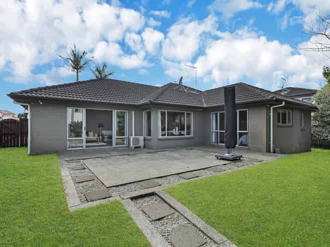 5 Alvre Place, Flat Bush