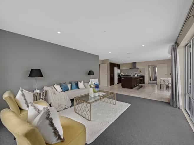 5 Alvre Place, Flat Bush