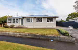 4 Ellesmere Crescent, Highbury