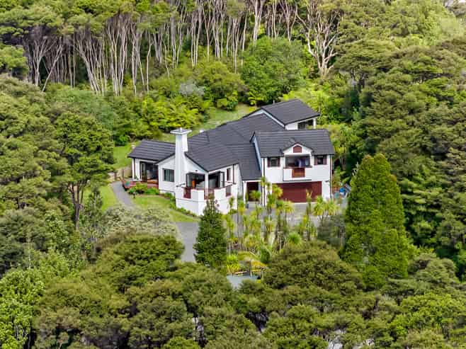 18 Daldys Bush Lane, Bayview