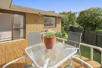 35 Clivedene Street, Matua