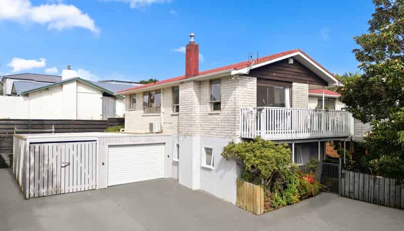 319 Albany Highway, Albany