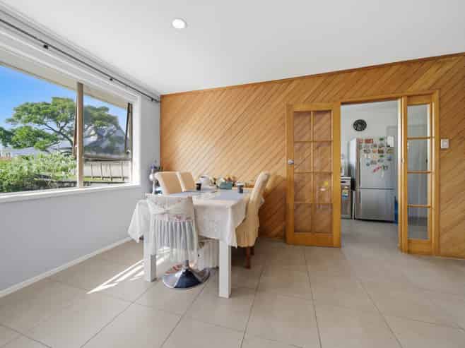 319 Albany Highway, Albany