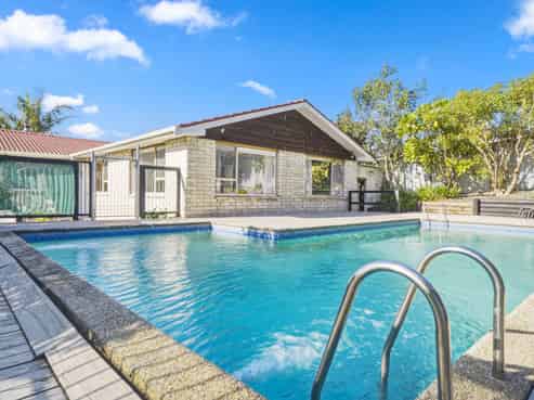 319 Albany Highway, Albany
