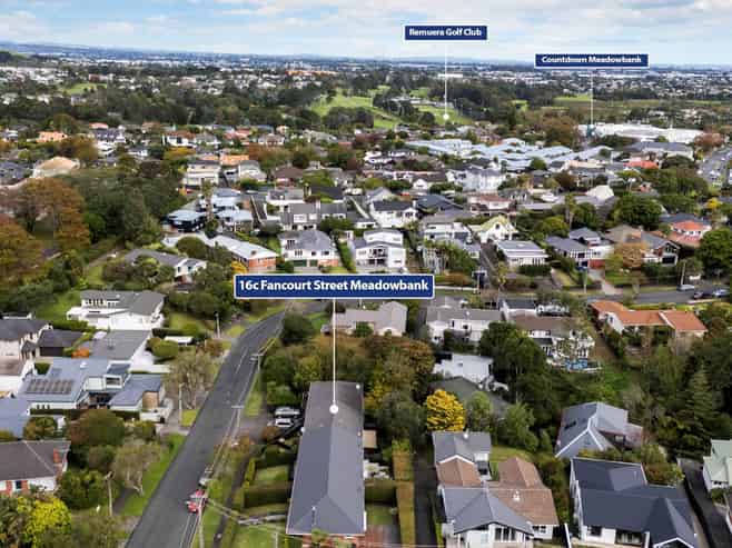 16c Fancourt Street, Meadowbank