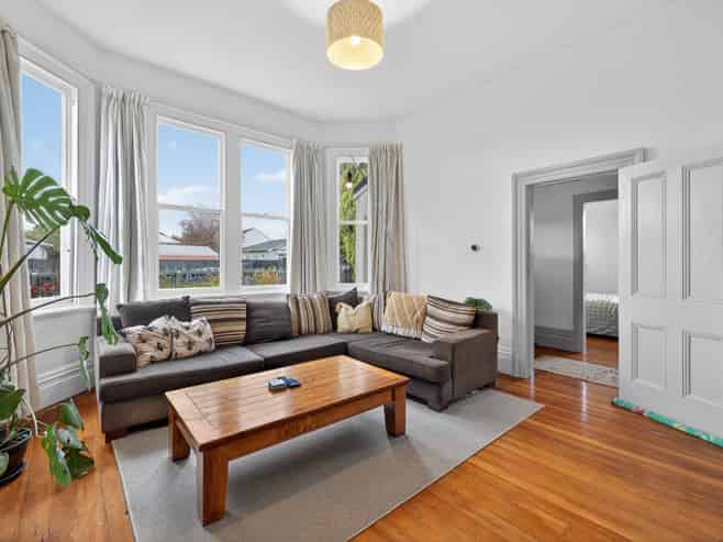 672 Worcester Street, Linwood