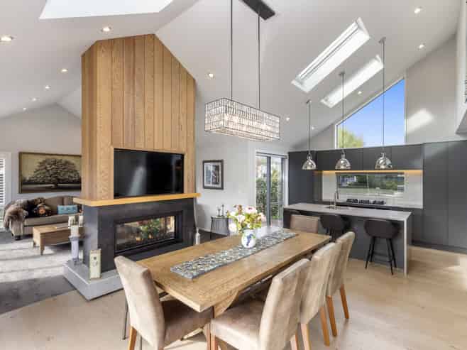 18 Millpond Place, Parklands