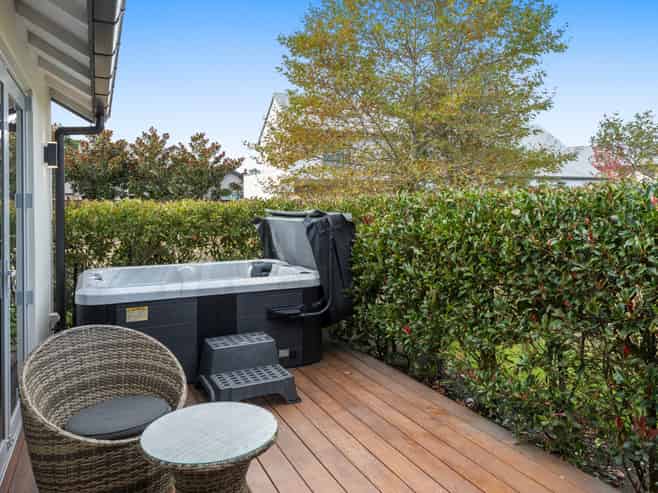 18 Millpond Place, Parklands