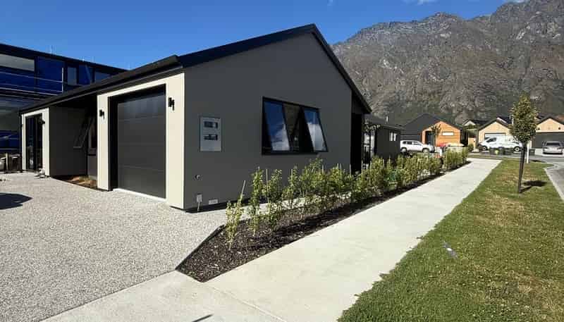 2 Shelduck Road, Jacks Point