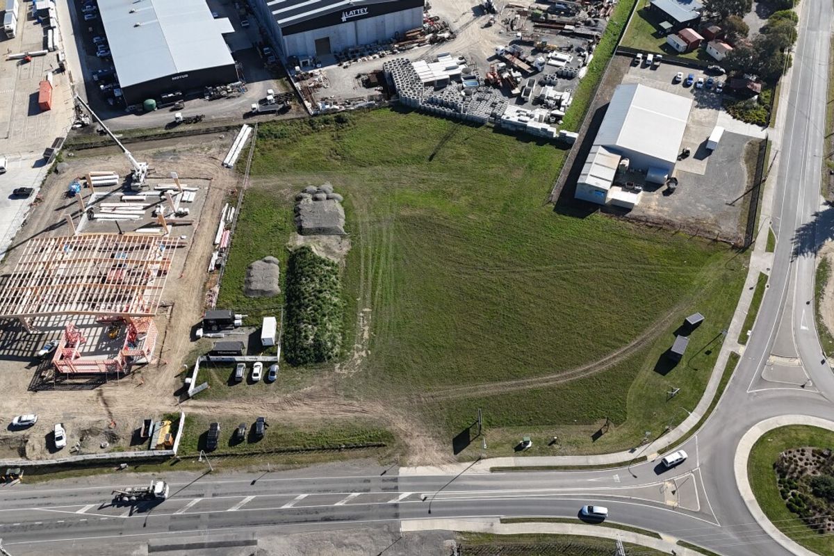 Design & Build Opportunity – Irongate Industrial Hub - Mehr