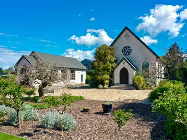 28 and 28A Devine Road, Tamahere