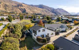 13 Niger Street, Wanaka