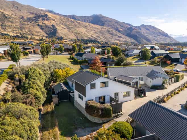 13 Niger Street, Wanaka
