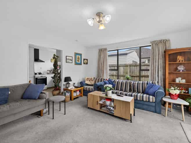 2/63 Waratah Street, Avondale