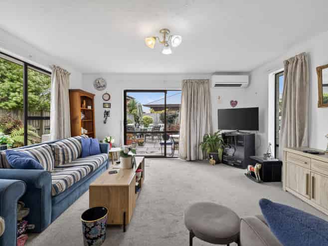 2/63 Waratah Street, Avondale