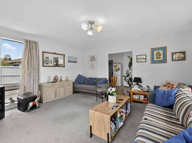 2/63 Waratah Street, Avondale