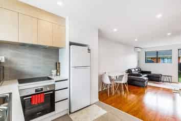 17 Red Arches Road, Henderson