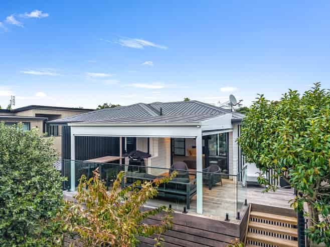 141B Oceanview Road, Mount Maunganui