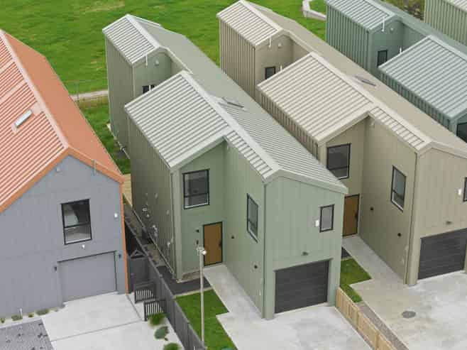 17 Karaka Village Parade, Karaka