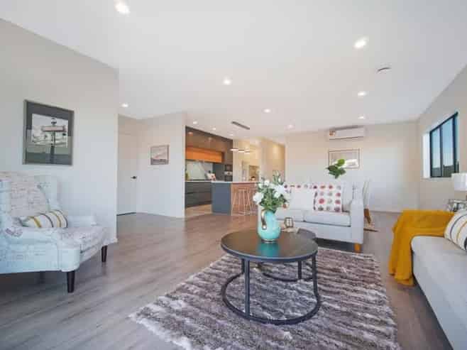 30 Cloonlyon Drive, Flat Bush