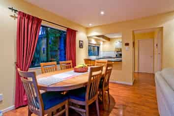 6A Carlisle Road, Browns Bay