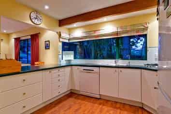 6A Carlisle Road, Browns Bay