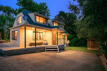 6A Carlisle Road, Browns Bay