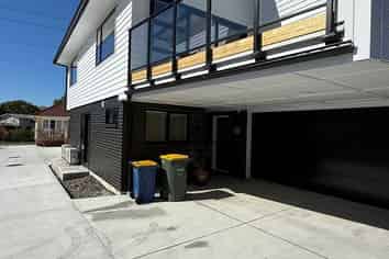 124 Portage Road, New Lynn