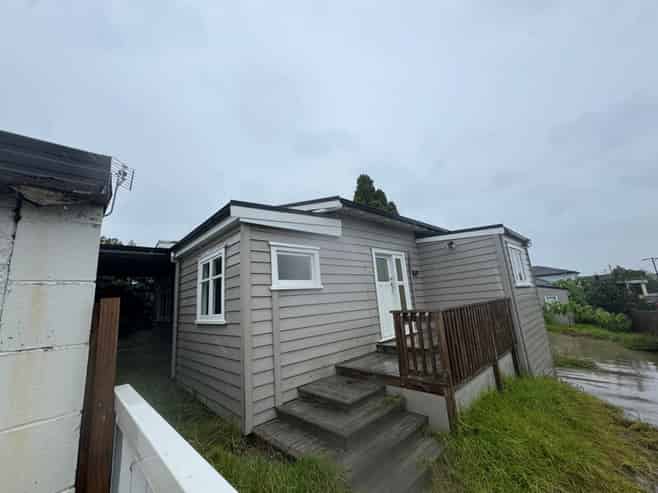 2/117 Great South Road, Manurewa