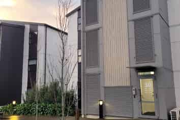 203/30 Shortfin Place, Flat Bush