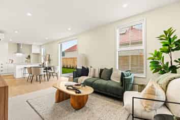 7A Waitikiri Drive, Parklands